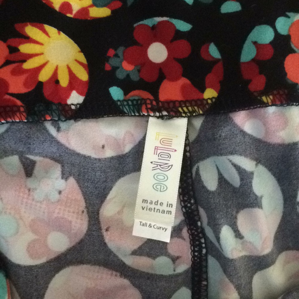 Sold* Lularoe leggings - Picture 4 of 4